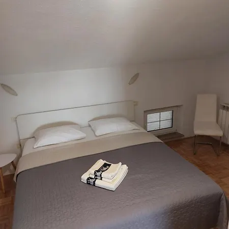 Apartma Balc *